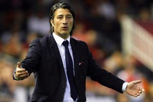 Bursaspor'un yeni teknik direkt&ouml;r&uuml; belli oldu!
