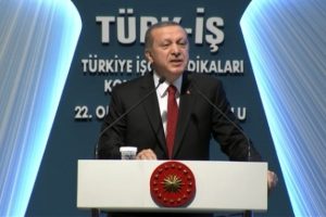 Erdoğan 'yeni anayasa' &ccedil;ağrısı yaptı