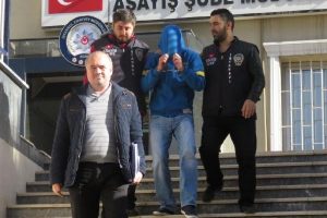 Taksiciyi &ouml;ld&uuml;ren ş&uuml;pheli tutuklandı