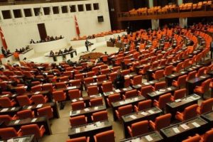 25 vekil odalarını beğenmedi değiştirdi