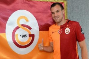 Denizli'den sert Grosskreutz cevabı