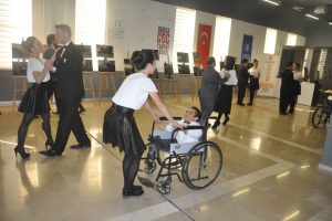 G&ouml;&ccedil; Tarihi M&uuml;zesi'nde 'd&uuml;nya engelliler g&uuml;n&uuml;' fotoğraf sergisi