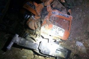 Kullandığı trakt&ouml;r&uuml;n altında can verdi