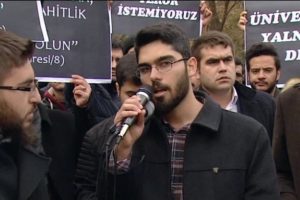 Kur'an toplantısı d&uuml;zenleyen &ouml;ğrencilere saldırıya tepki