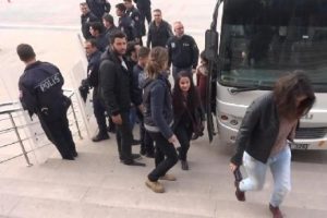 Edirne'de &uuml;niversitelilere 'ter&ouml;r' g&ouml;zaltısı