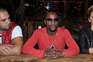 Şampiyon boks&ouml;r Mayweather İstanbul'da