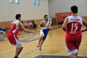 Orhangazi Belediyespor zirveye yerleşti