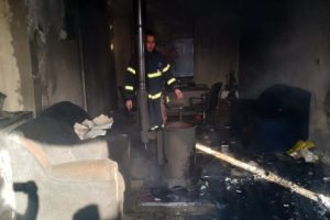 D&uuml;zce'de sobaya d&ouml;k&uuml;len tiner yangına neden oldu