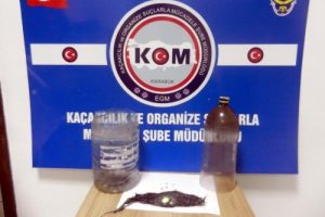 Kayıp kızın bulunduğu evde ecstasy ele ge&ccedil;irildi