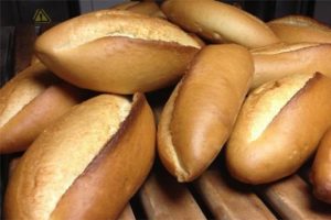 'Ekmek 1.5 lira olacak' tartışması b&uuml;y&uuml;yor