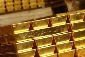Altın y&uuml;zde 1,5 değer kaybetti