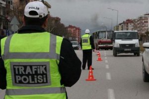 15 yıllık polise 'tangalı, bikinili' r&uuml;şvetten 11 yıl hapis talebi