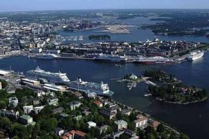 Finlandiya b&uuml;t&uuml;n vatandaşlarına 800'er euro verecek
