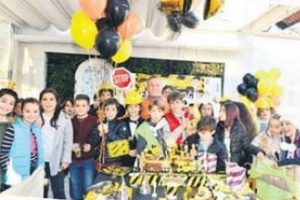 Ali Ağaoğlu'ndan oğluna inşaat temalı yaşg&uuml;n&uuml;...