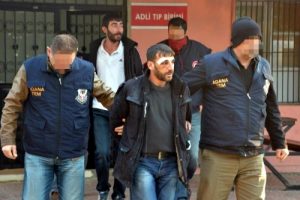 Polisi molotofkokteyli ile yaralayan PKK'lı yakalandı
