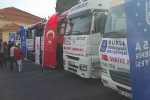 Bursa'dan Bayırbucak T&uuml;rkmenlerine 6 TIR yardım