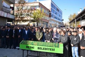 CHP'li il&ccedil;e başkanı son yolculuğuna uğurlandı
