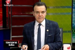 Deprem canlı yayında yakaladı