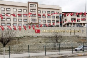 Polisten 'sahte emeklilik' operasyonu