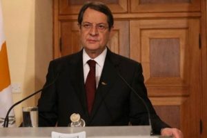 Rum lider Anastasiadis: Rus u&ccedil;akları Papandreu askeri &uuml;ss&uuml;n&uuml; kullanabilir