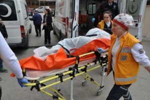 Bonzai i&ccedil;ip suya d&uuml;şen asker, donmak &uuml;zereyken bulundu