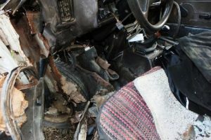 Otomobille kamyonet &ccedil;arpıştı: 1 &ouml;l&uuml;, 1 yaralı