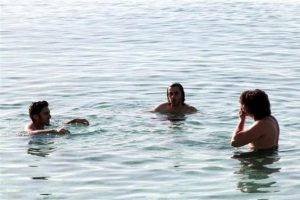 Antalya'da aralık ayında deniz keyfi