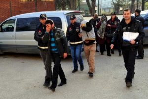Tokat'ta evlilik vaadiyle dolandırıcılığa 4 g&ouml;zaltı