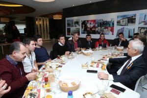 Başkan Bozbey'den "&Ccedil;alışanlarla &Ouml;ğle Yemeği" buluşması