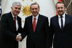 Erdoğan: "Geri &ccedil;ekilme s&ouml;z konusu değil"