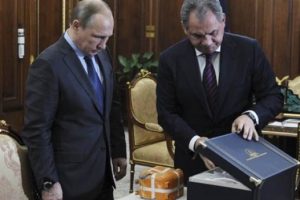Putin, d&uuml;ş&uuml;r&uuml;len Su-24'&uuml;n kara kutusunu inceleyecek yabancı uzman bulamadı