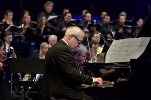 The Royal Philharmonıc Orchestra'dan 'Sezen Aksu' yorumu