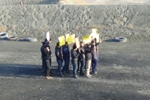 Polis tatbikatında 'Her yer Taksim, her yer direniş' sloganı