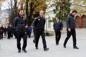 Osmanlıspor Bursa'da Osmangazi ve Orhangazi t&uuml;rbelerini ziyaret etti