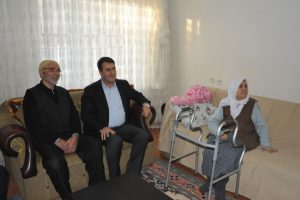 Bursa Osmangazi'de Fadime Teyze'nin y&uuml;z&uuml; g&uuml;ld&uuml;