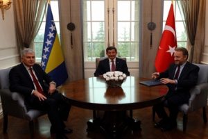 Bosna Hersek Cumhurbaşkanlığı Konseyi &Uuml;yeleri K&ouml;şk'te