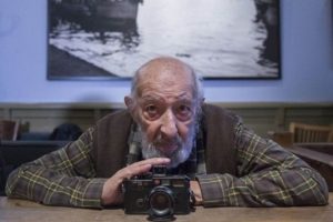 Almanya'da, Ara G&uuml;ler'in fotoğrafları sergilendi
