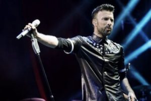 Tarkan evlilik i&ccedil;in ilk adımı attı!
