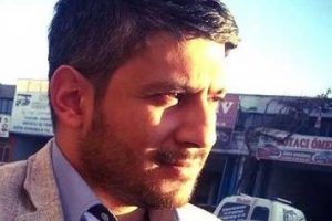 Otob&uuml;s&uuml;ne binen ağabeyinin katilini &ouml;ld&uuml;rd&uuml;