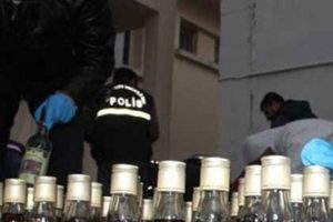 İzmir'de sahte i&ccedil;kiden &ouml;lenlerin sayısı 12'ye &ccedil;ıktı