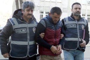 14 yaşındaki kızı taciz iddiasıyla tutuklandı