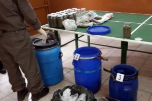 Sakarya'da toprağa g&ouml;m&uuml;l&uuml; 45 kilo esrar bulundu