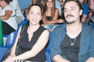 Sertab Erener'den 2 milyon dolarlık gitarla konser...