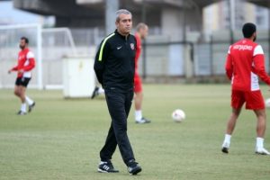 Karşıyaka'da hoca ile yollar ayrıldı
