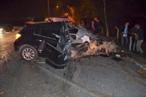 Aşırı hız ve dikkatsizlik can aldı