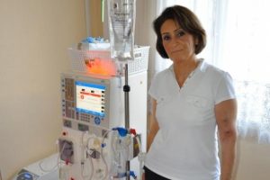 Evde hemodiyalizle yeniden hayata bağlandı