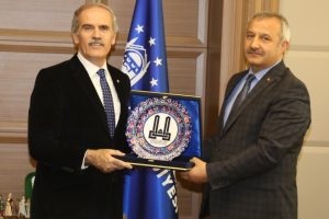 Recep Altepe: 'Bu eseri Bursa'ya kazandırmak bize nasip oldu'