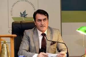 Bursa Osmangazi meclisi kentsel d&ouml;n&uuml;ş&uuml;m g&uuml;ndemiyle toplandı