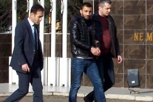Zonguldak'ta uyuşturucu operasyonu: 4 g&ouml;zaltı