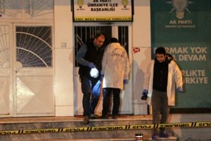 AK Parti mahalle temsilciliğine molotoflu saldırı